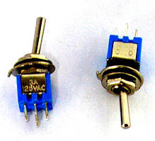 11-00-207. Тумблер SMTS-202 (ON-OFF), 6pin, 1,5A-250V