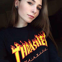 Чёрный свитшот принт thrasher magazine | стильная женская кофта трэшер