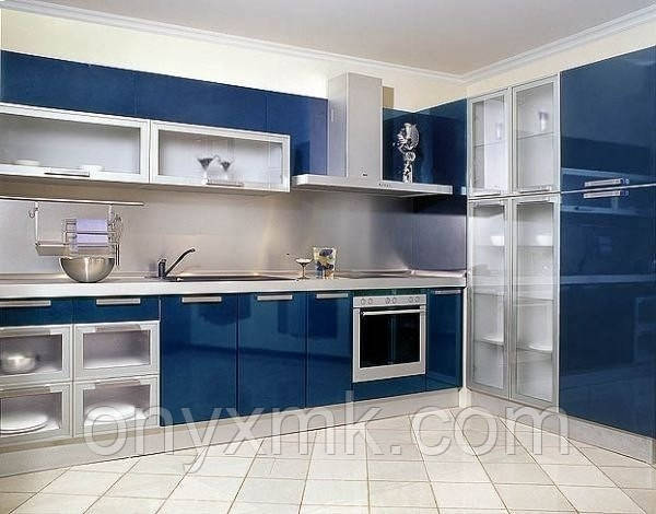 Сучасна синя кухня hi-tek