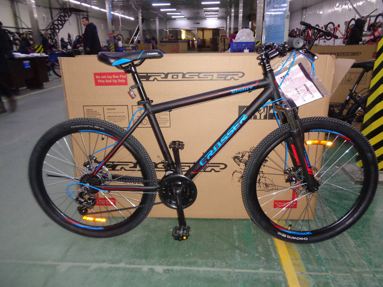 

Велосипед горный Crosser SPORT 26" алюминиевая рама 20", Суперлегкий. Черно-синий.