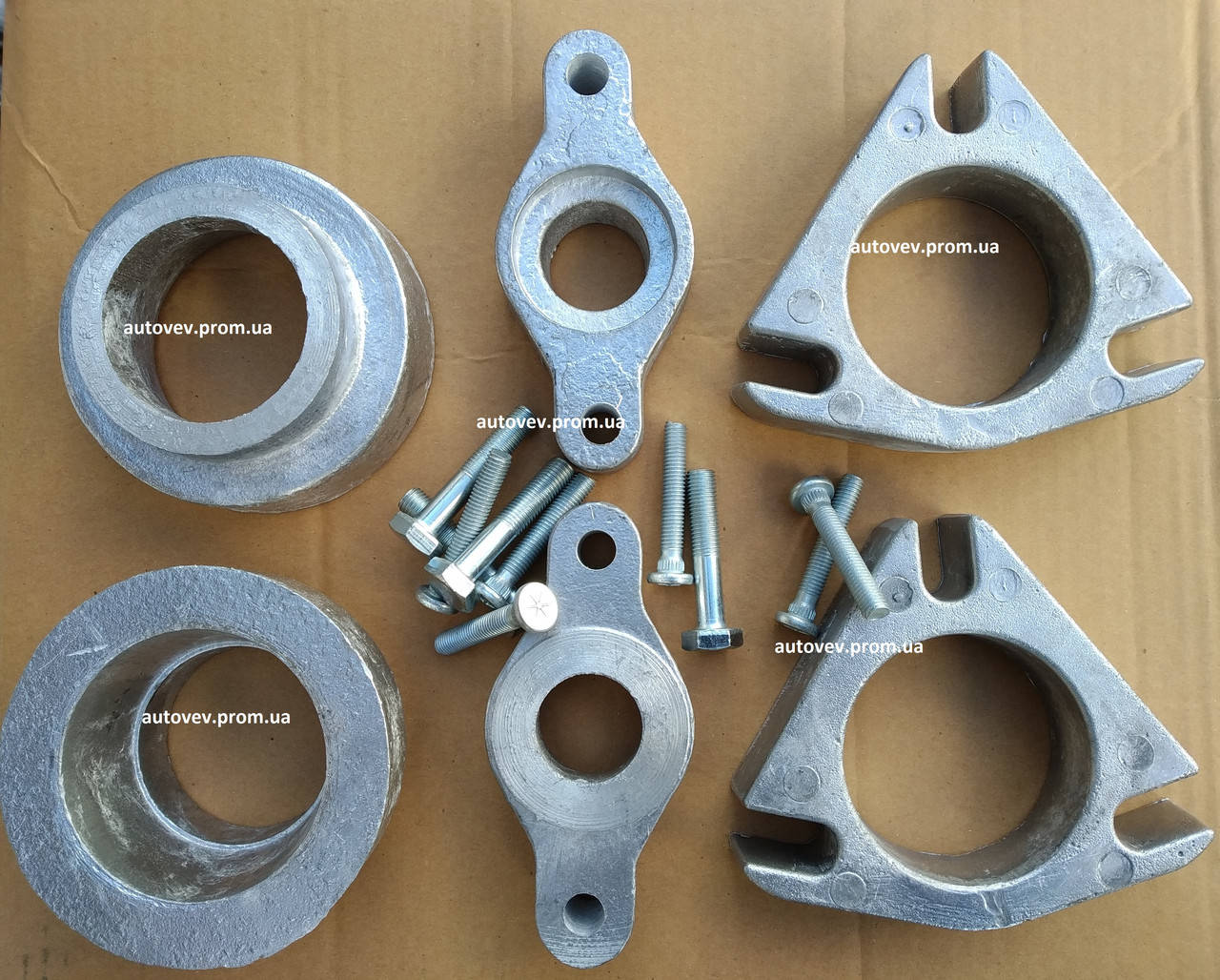 

Проставки Mazda 3