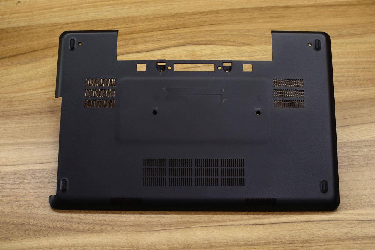 

Сервисная крышка заглушка корыта Dell Latitude E5540 (K155)