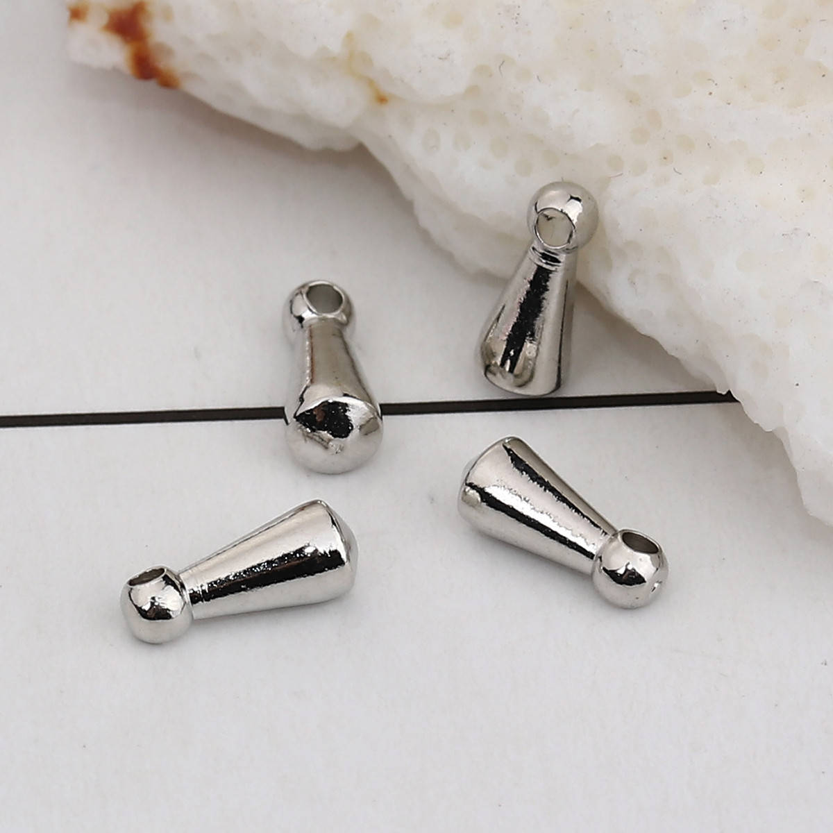 

Подвеска водяная капля, Медь, Цвет: Серебряный тон, 9 мм x 4 мм