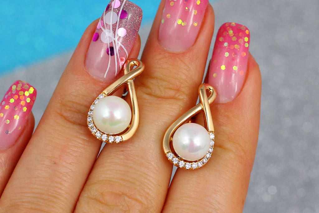 

Серьги Xuping Jewelry с жемчужиной 8 мм 2 см золотистые