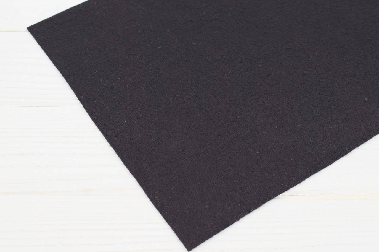 

Американский мягкий фетр 1,5 мм (20х30 см) - №32 черный (1000 black)