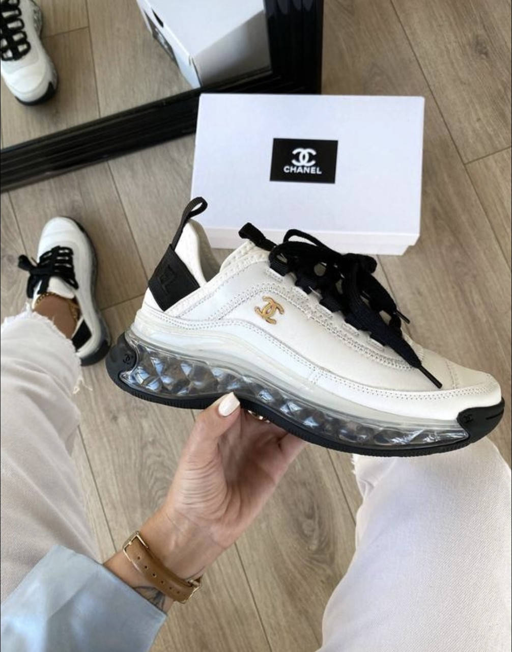 

Кросівки жіночі Chanel білі 35 36, Белый