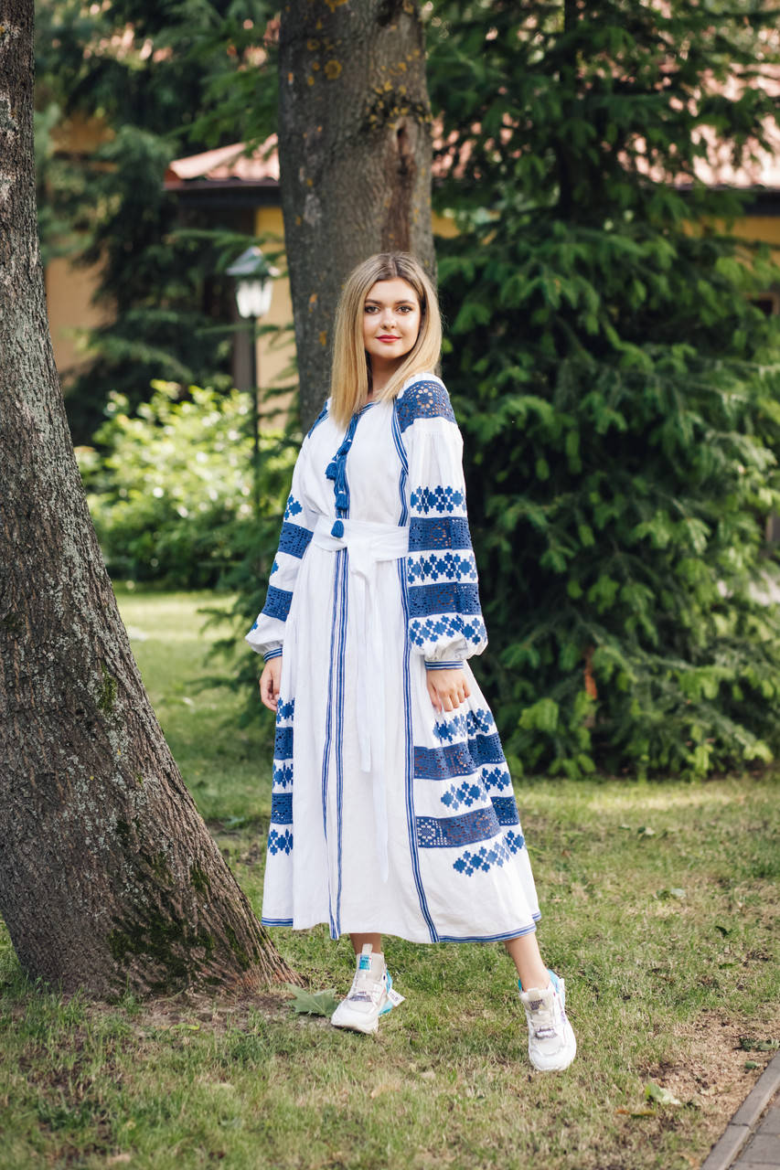 

Стильна сукня вишиванка, Белый