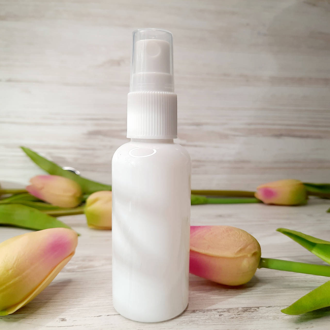 

Флакон 50 мл со спреем Глория (белый флакон)