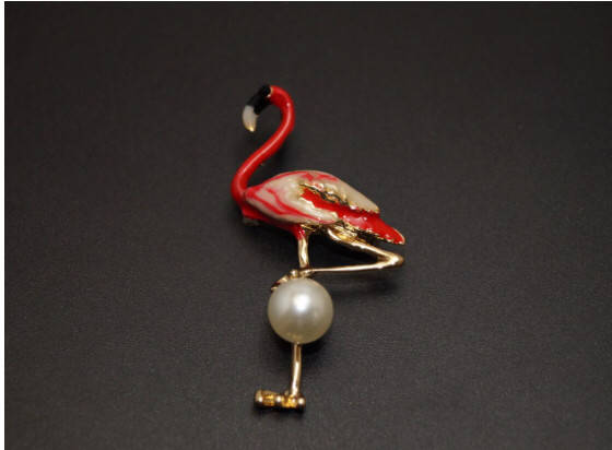 

Брошь - фламинго