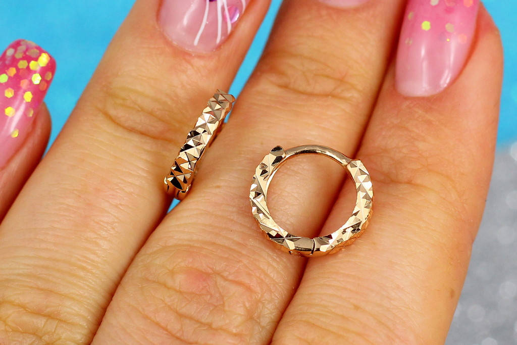 

Серьги Xuping Jewelry граненые колечки 1,3 см золотистые