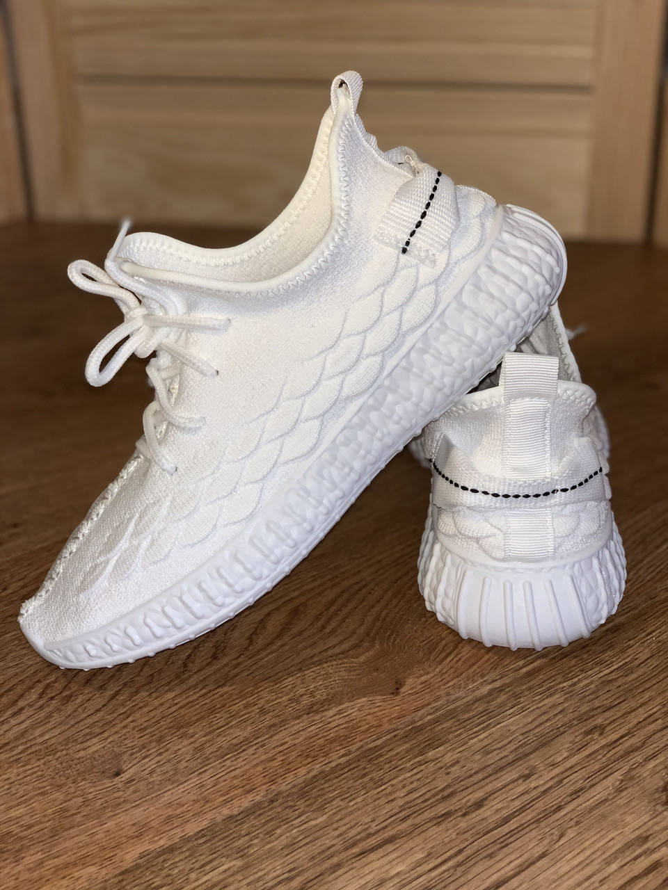 

Модные тканевые, текстильные кроссовки,Yeezy тренд 2020, маломерки