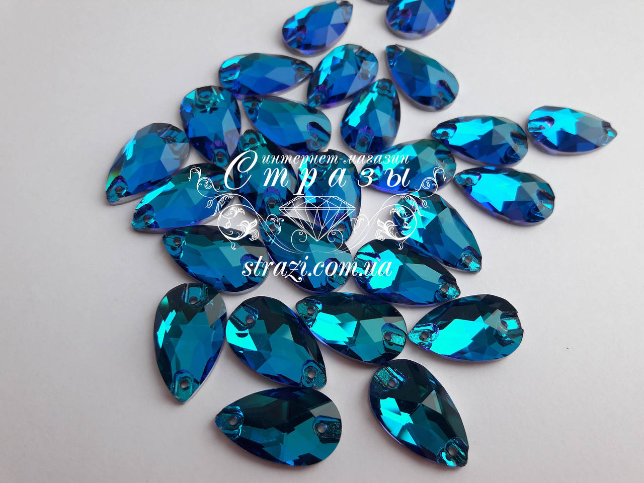 

Стразы Lux Капля 10х18мм. Blue Zircon