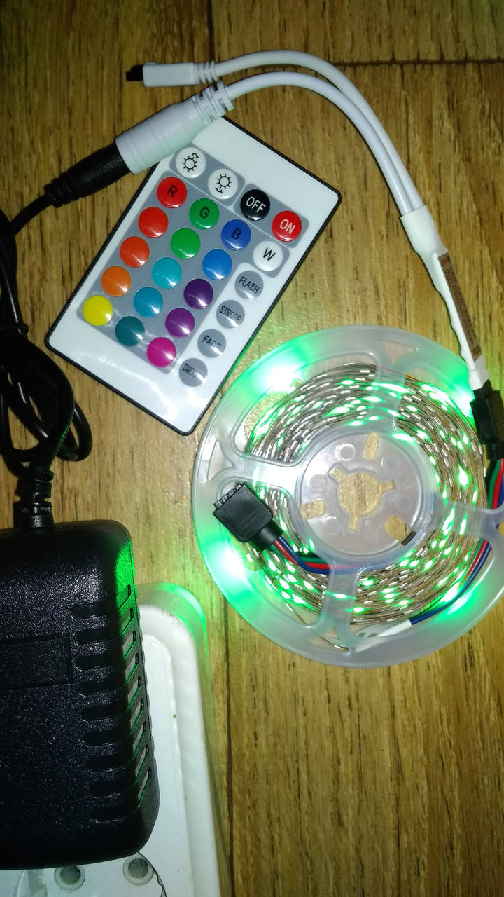 

Светодиодная лента RGB SMD2835, 60д/м, 5м+пульт+адаптер