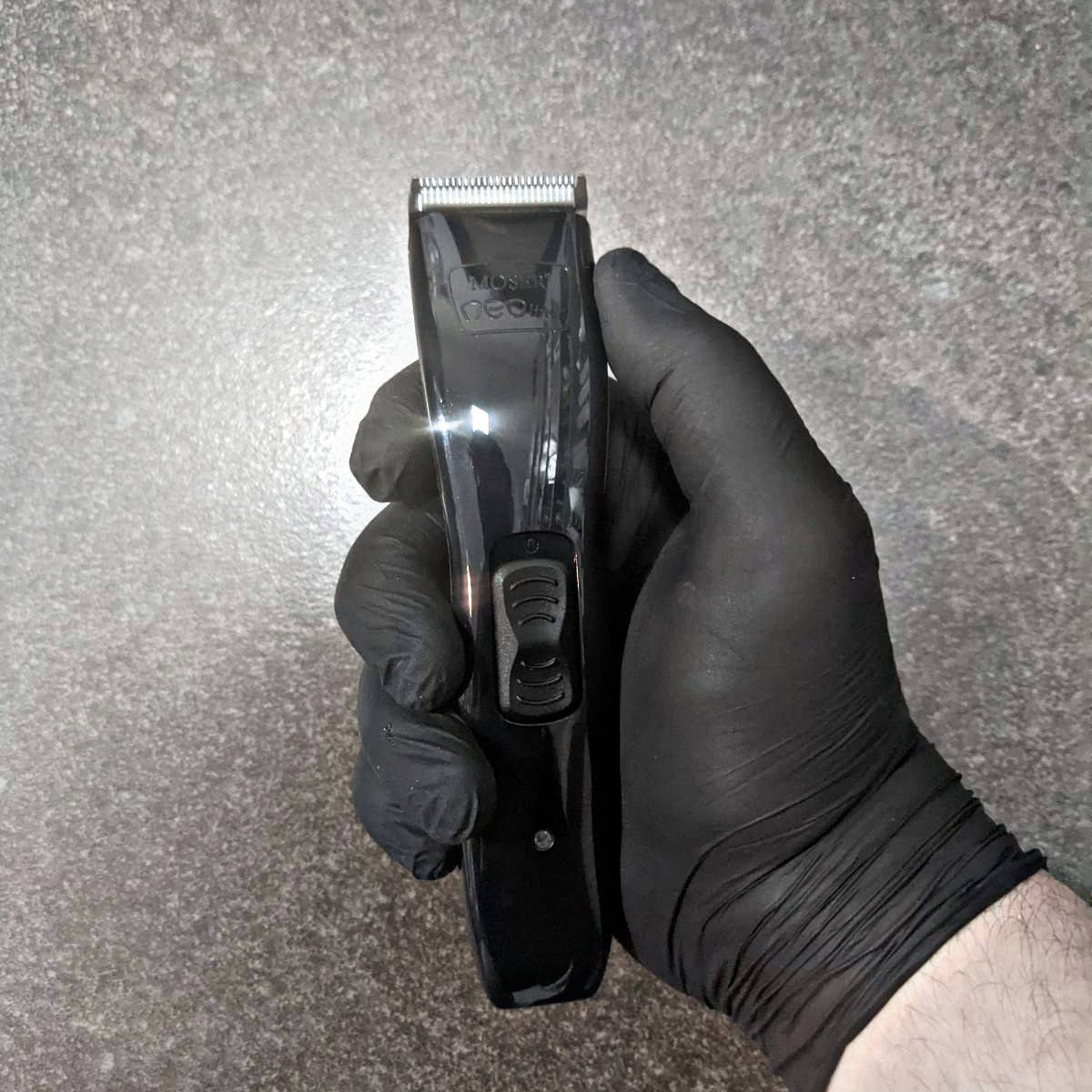

Триммер Moser NEOliner Black