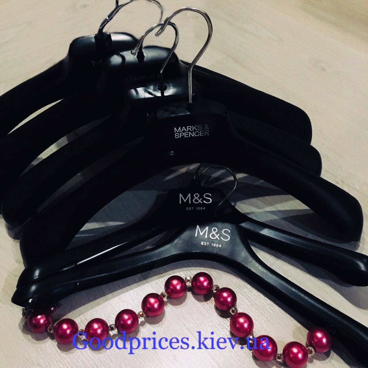 

Вешалки с широким плечом Marks&Spencer 45см, Черный