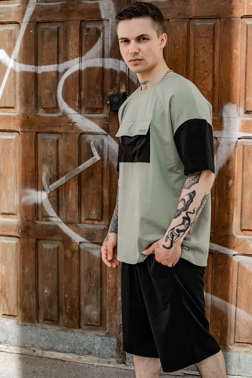 

Костюм Oversize летний мужской Футболка "Freedom" олива-черная + Шорты трикотажные черные