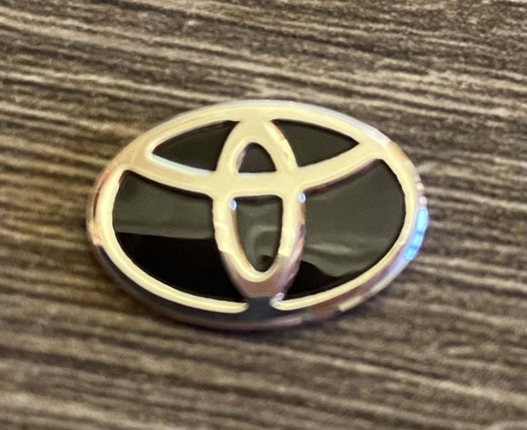

Наклейка на ключ Toyota 14 мм