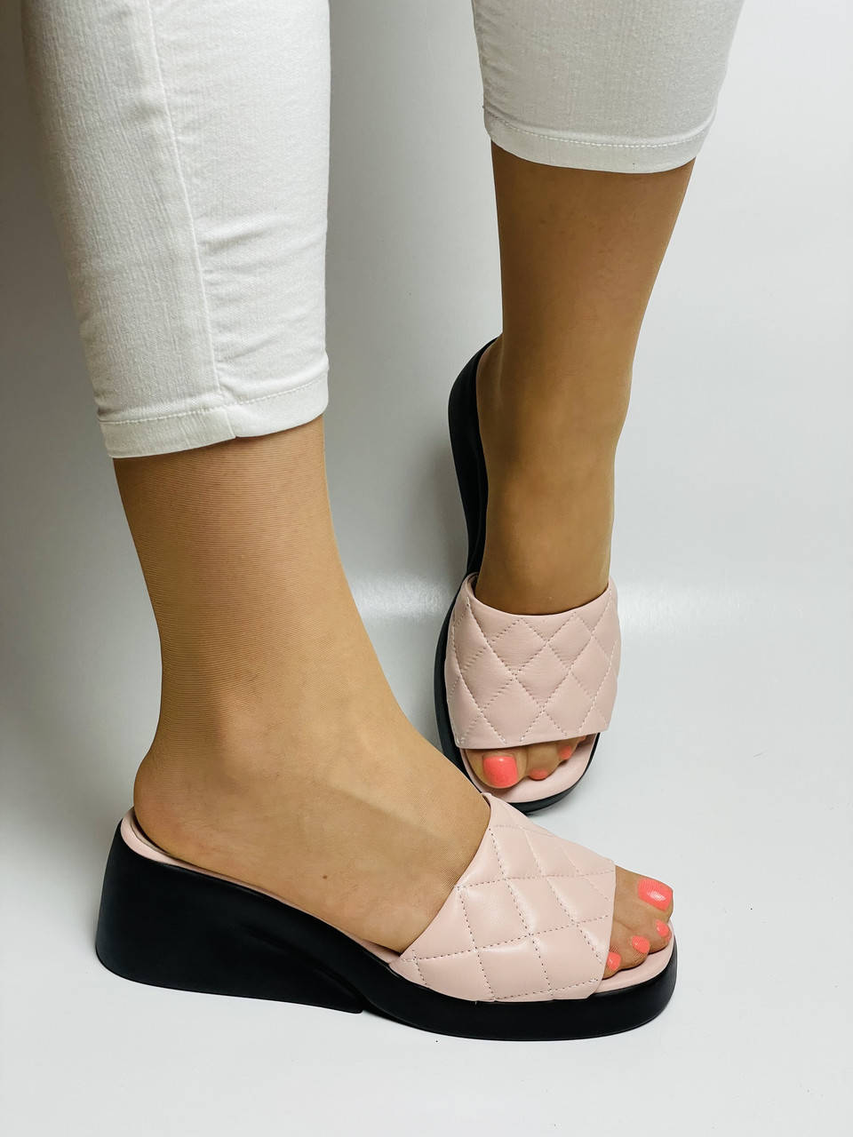 

Evromoda. Женские кожаные шлепанцы. Размер 37 39 Турция