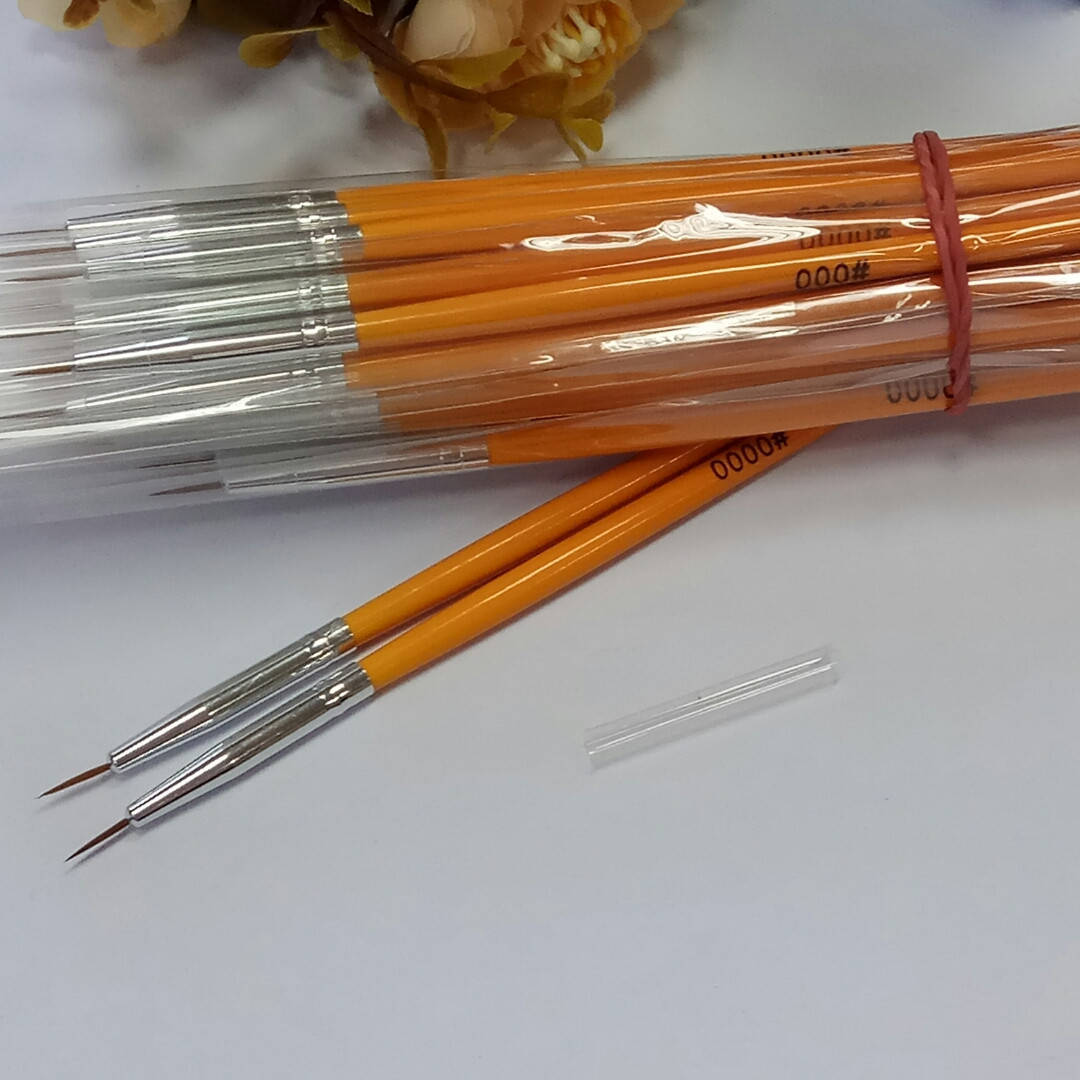 

Кисточка для дизайна ногтей 4 вида (0,00,000,0000)