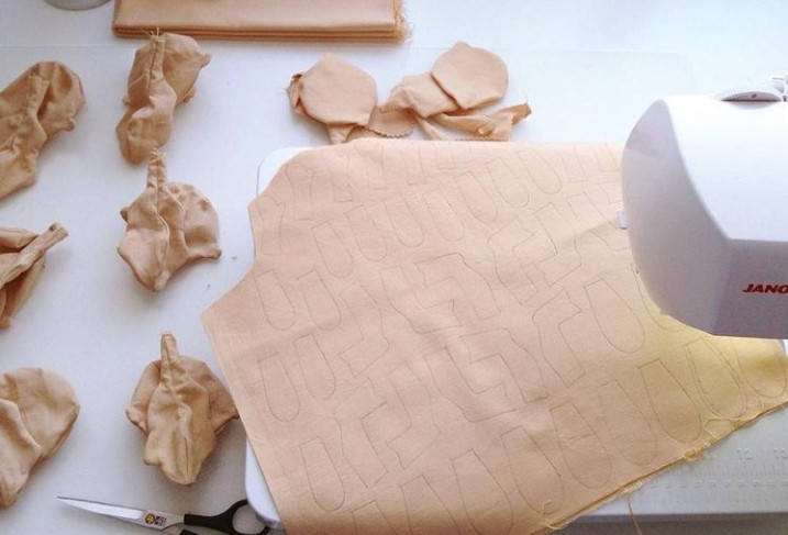 

Бавовна 100 %. Тілесний натуральний тон.