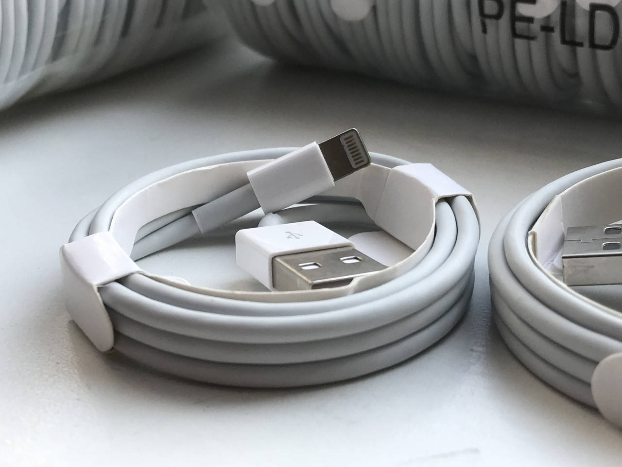 

Кабель USB Lightning Apple