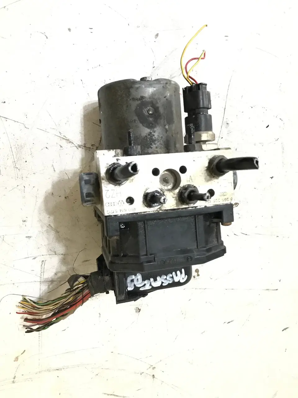 

Блок ABS VW PASSAT B5 1.9 TDI 0265225124 под заказ 2-4 дн