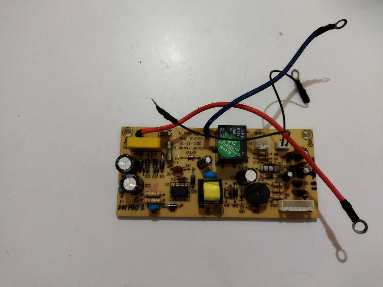 

Плата питания для мультиварки Redmond RMC-PM190 AP-Y5016E-PM190-D