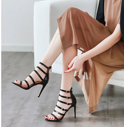 

Боcоножки лаковые 214Bl большие размеры чёрные 40 (26.5) 41 (27.0) 44 (28.5) 45 (29)