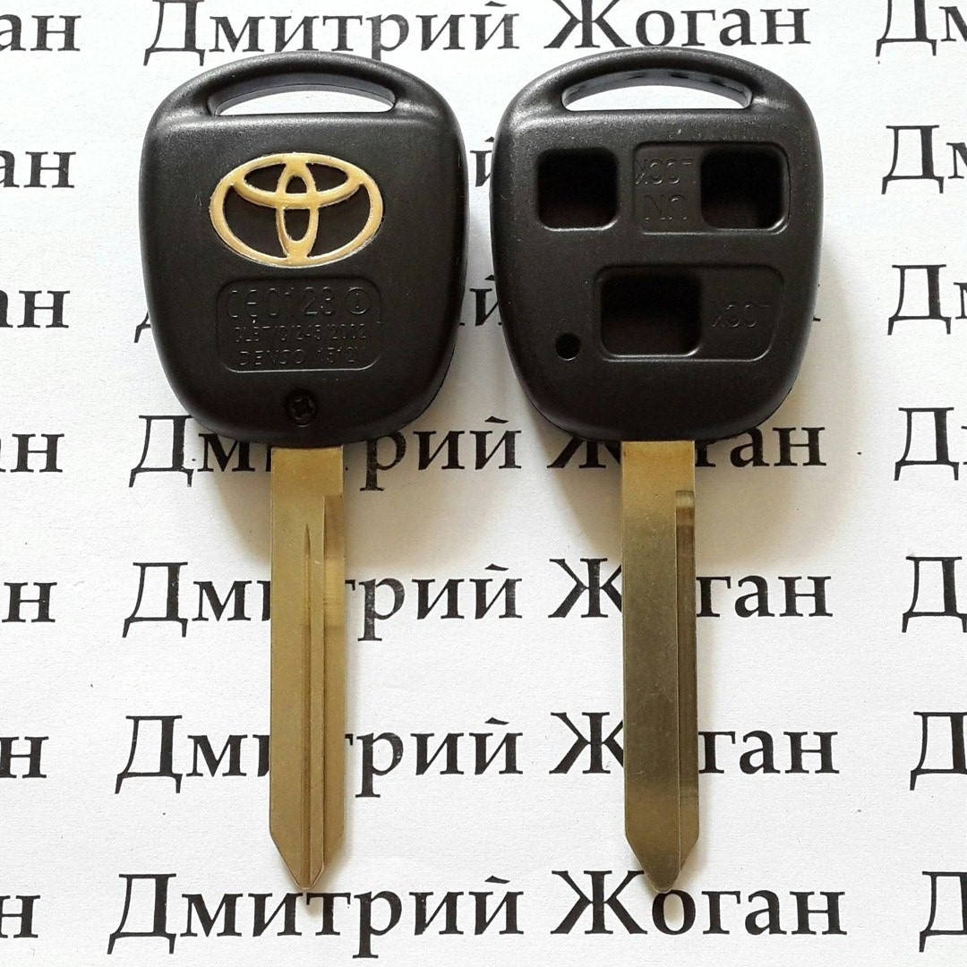 

Ключ Toyota Avensis, Yaris (корпус Тойота Авенсис, Ярис) под 3 кнопки, лезвие TOY47