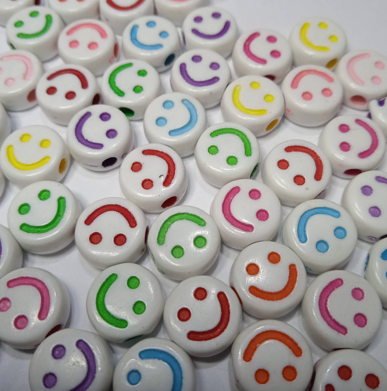 

Бусины смайлики (20 шт)