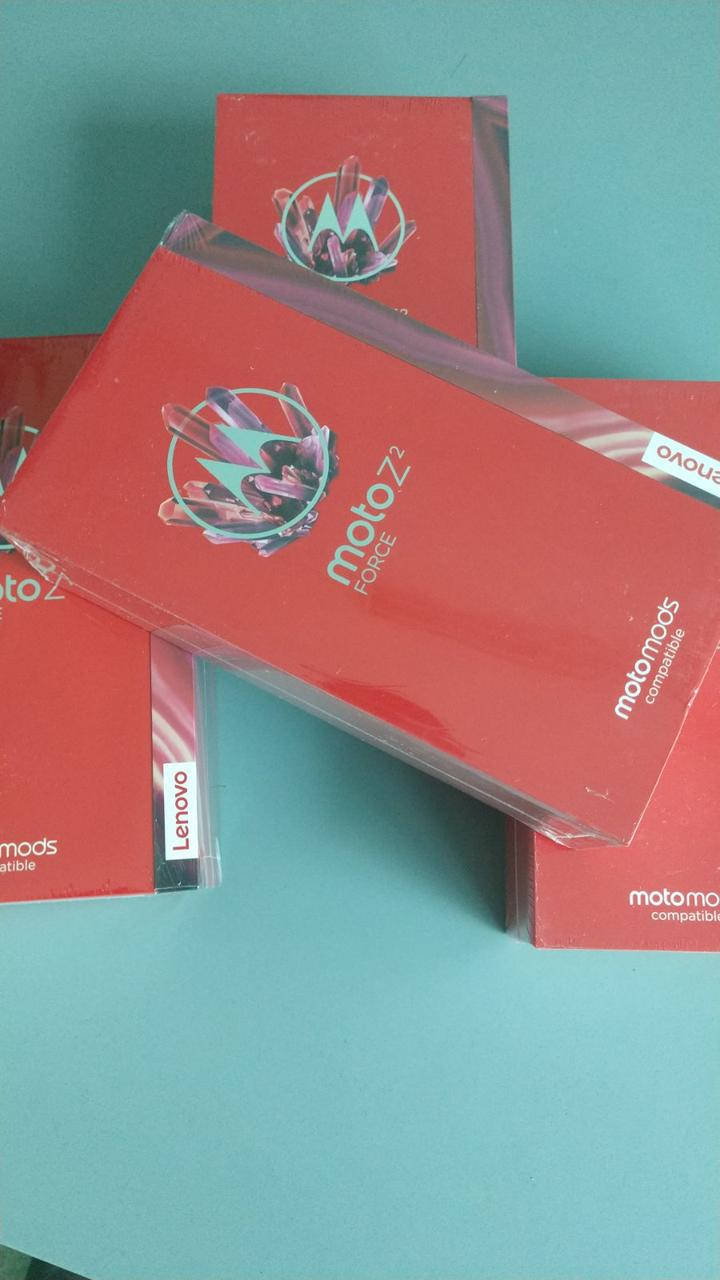

Смартфон Motorola Moto Z2 Force XT1789 Black 64Gb