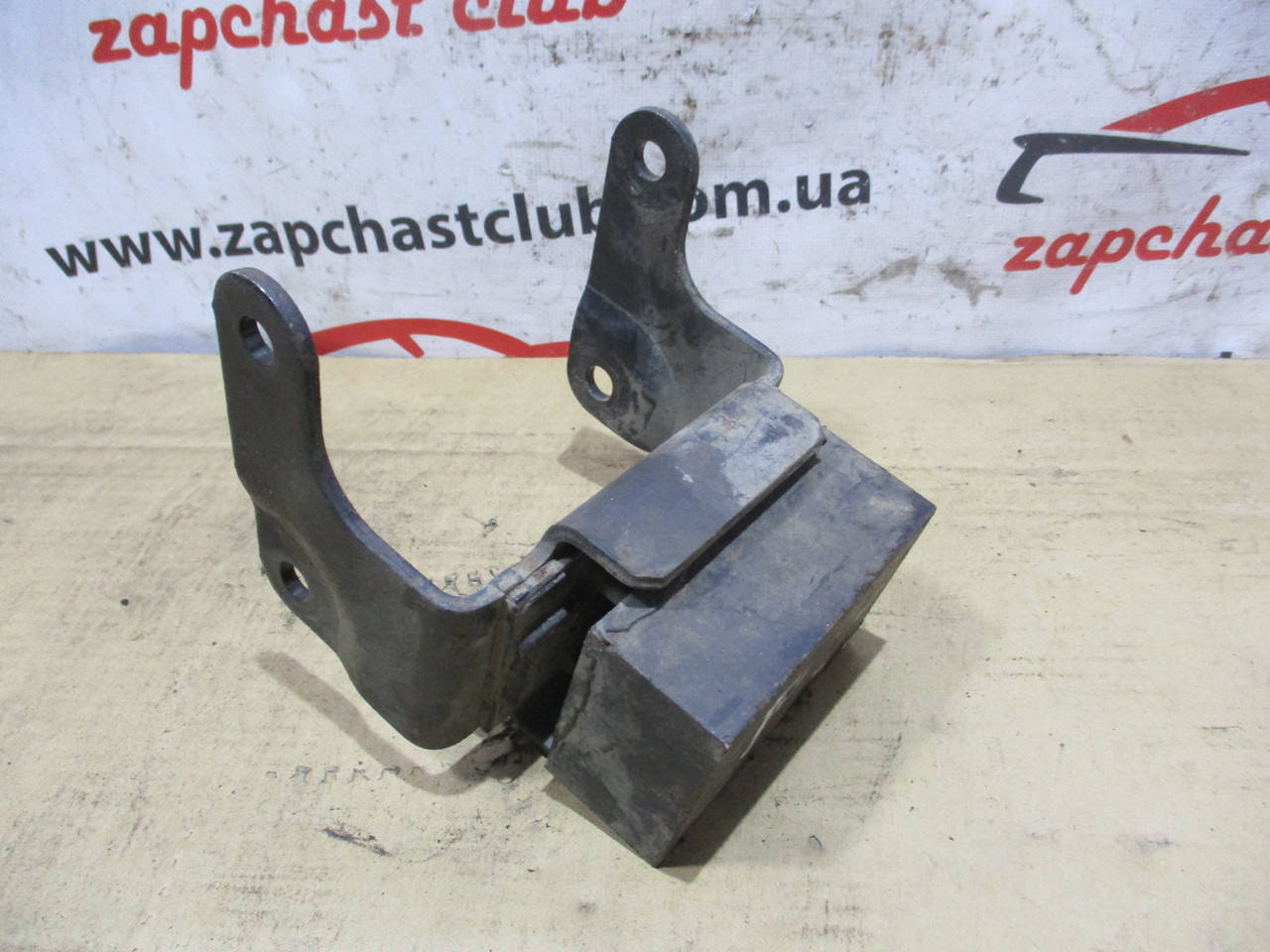 

Балансир / противовес раздатки MR350999 9916488 Pajero Sport 00- Mitsubishi