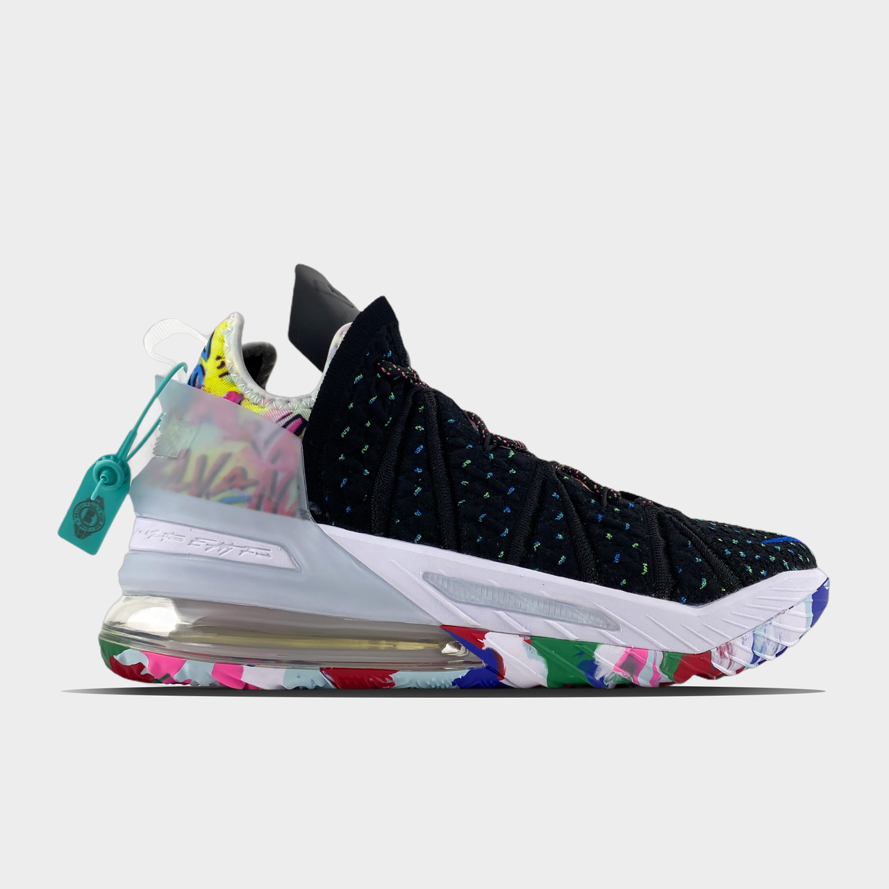 

Кроссовки / кеды Nike LeBron 18 Black White (Черный)