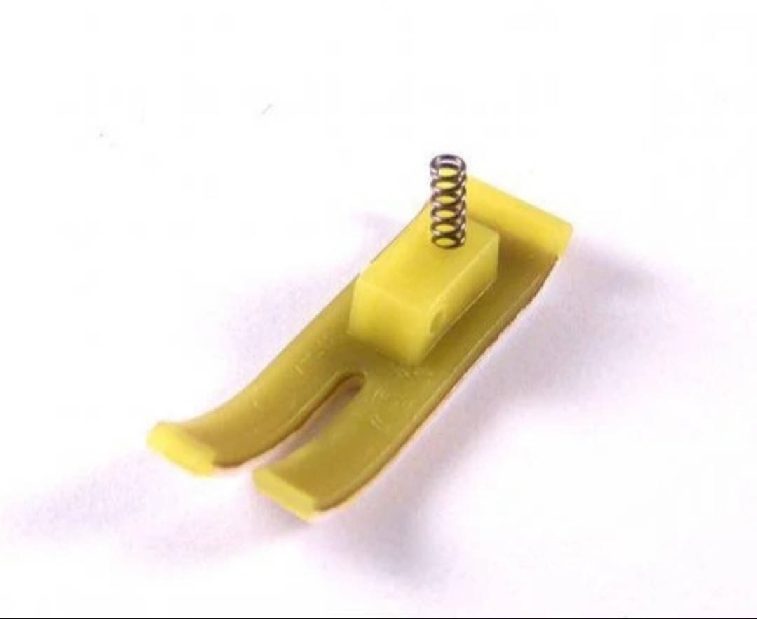 

Сменная подошва на лапку тефлоновую МТ18 для кожи на промышленную машинку.