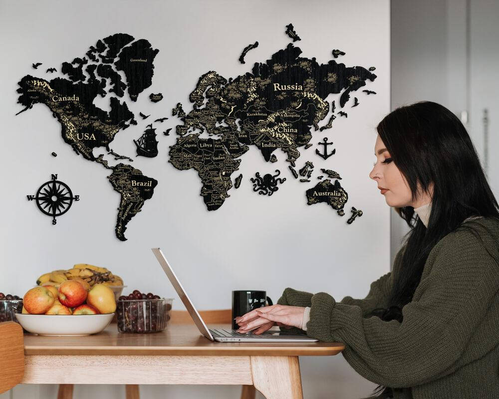 

Деревянная карта мира на стену из дерева - Настенная/Декоративная - Черный