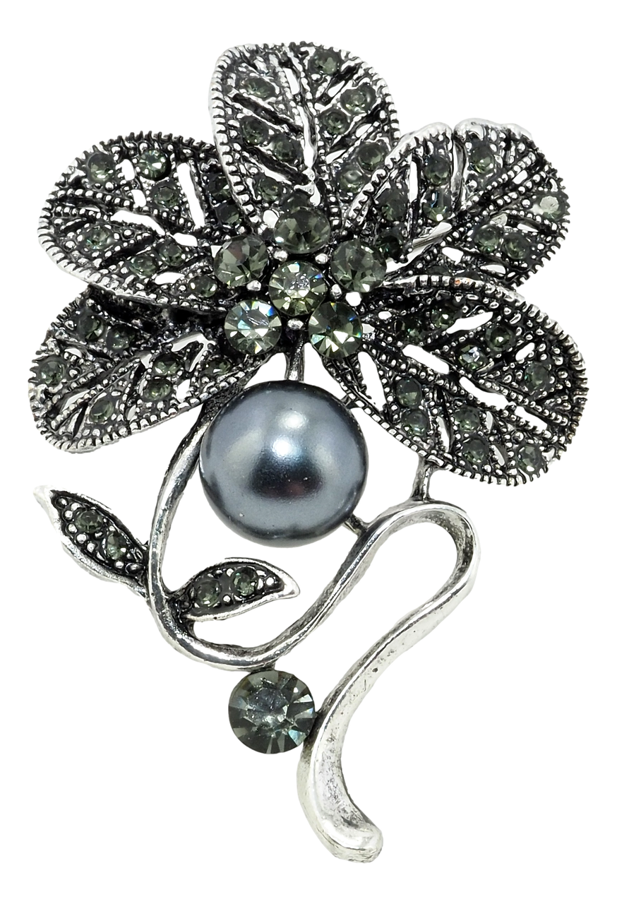 

Брошь "Цветок с черным жемчугом"
