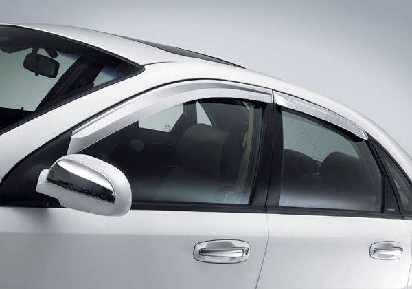 

Хромированные ветровики, дефлекторы Chevrolet Lacetti Седан 2003-2013 (Autoclover)