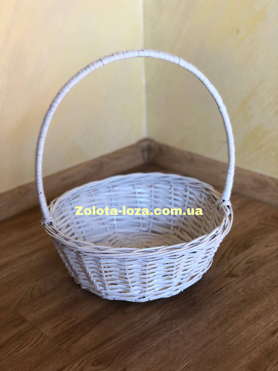 

Подарочная круглая корзины из лозы. Арт:3087