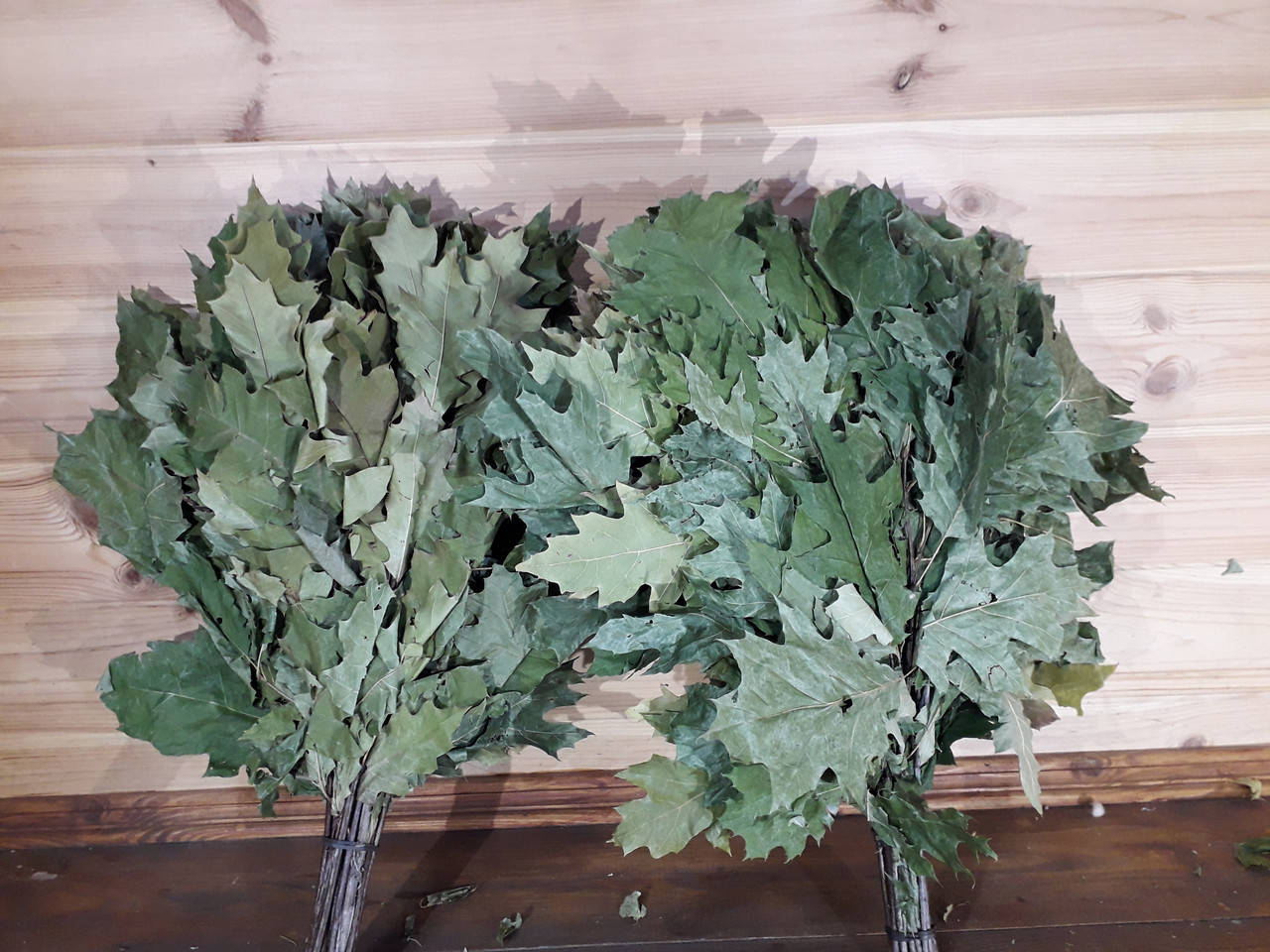 

Веник дубовый для бани и сауны.