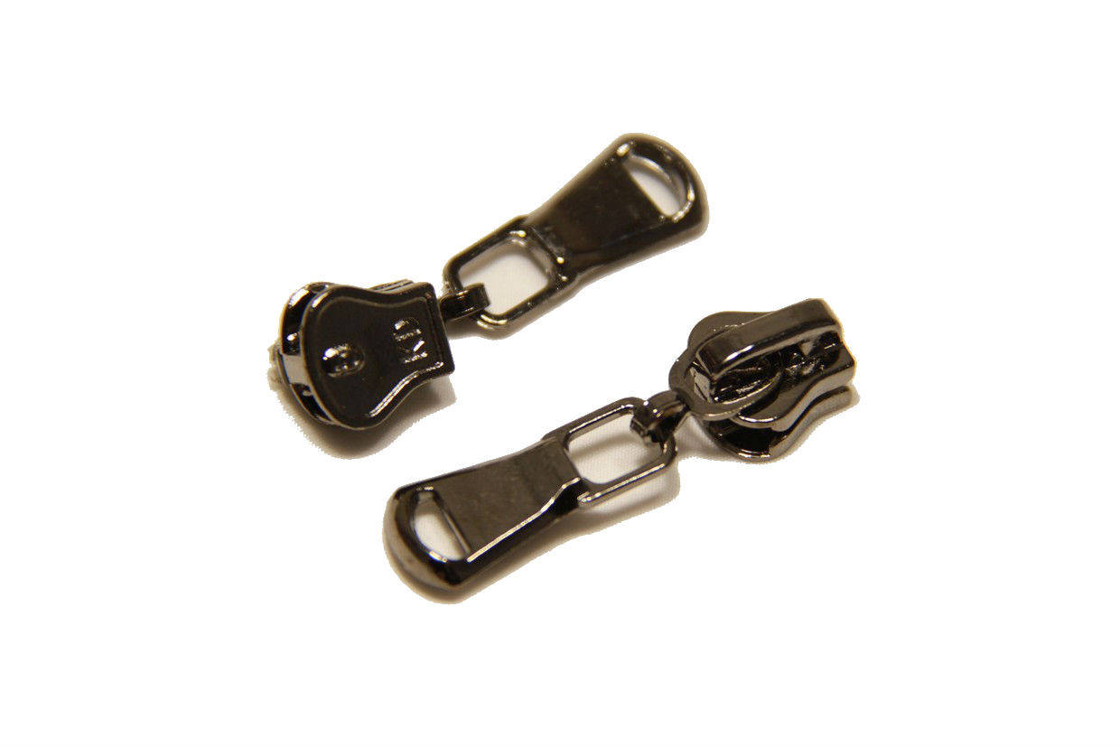 

Бегунок для молнии трактор №5 арт10 (30шт)