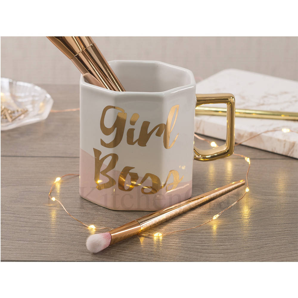 

CT Ava & I Чашка керамическая восьмиугольная Girl Boss 450 мл