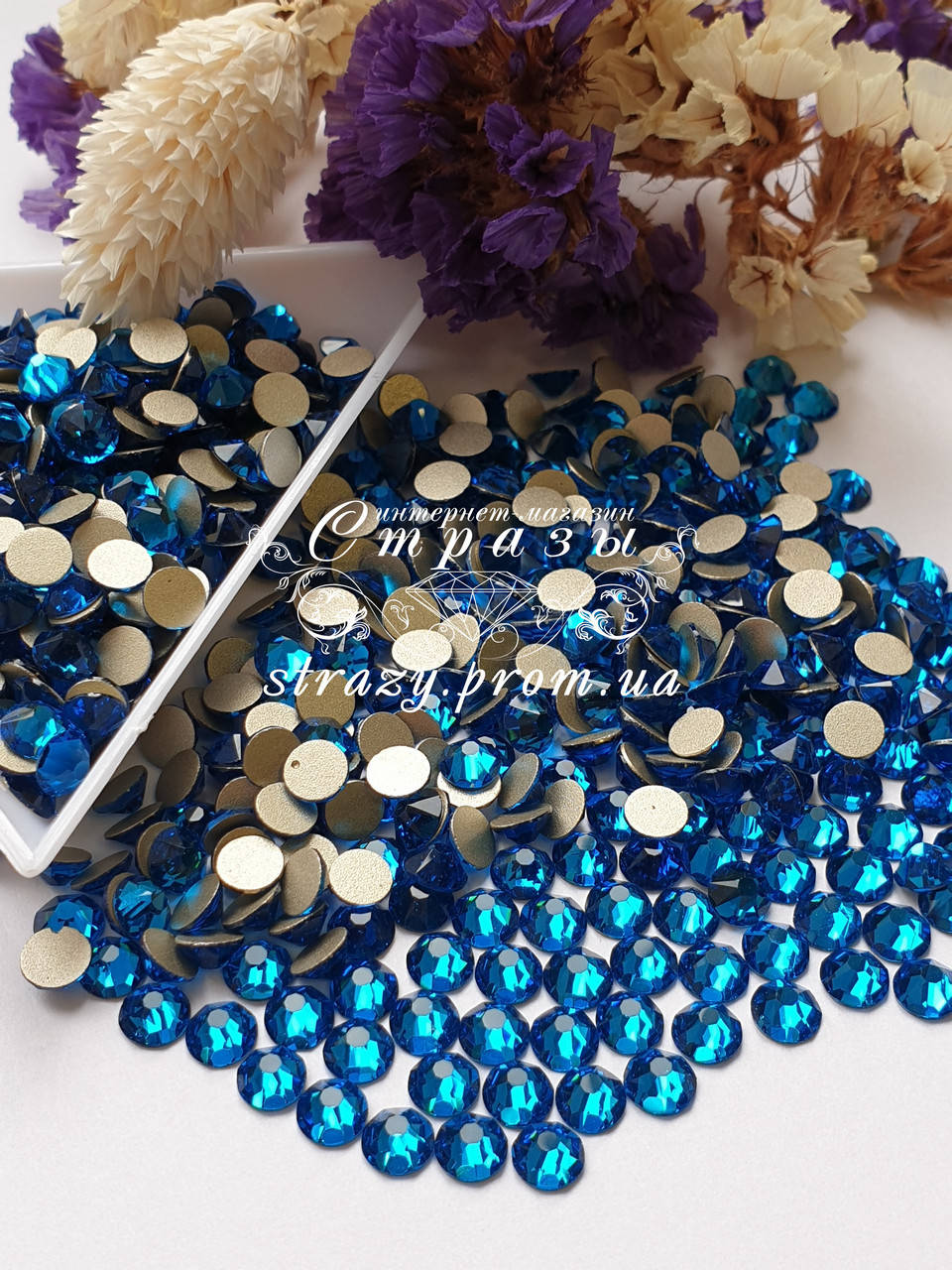 

Стразы ss20 Capri Blue, Xirius 8+8, 100шт. (5.0мм) "Crystal Premium"