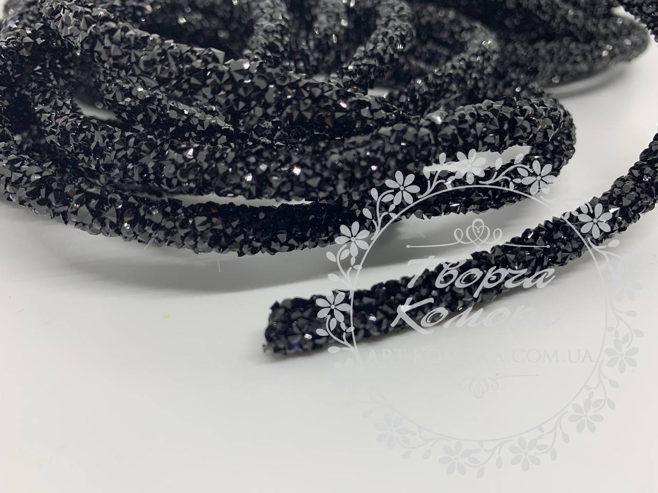 

Стразовый силиконовый шнур для обручей, браслетов, колье, черный