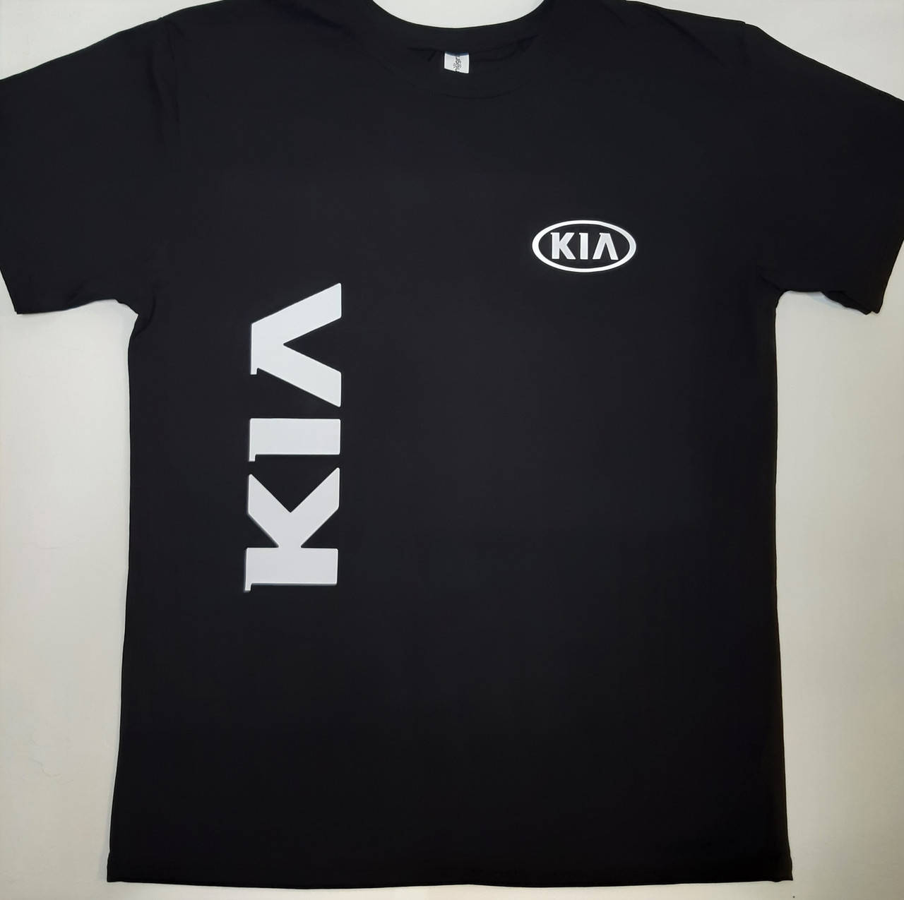 

Футболка с принтом Kia, L
