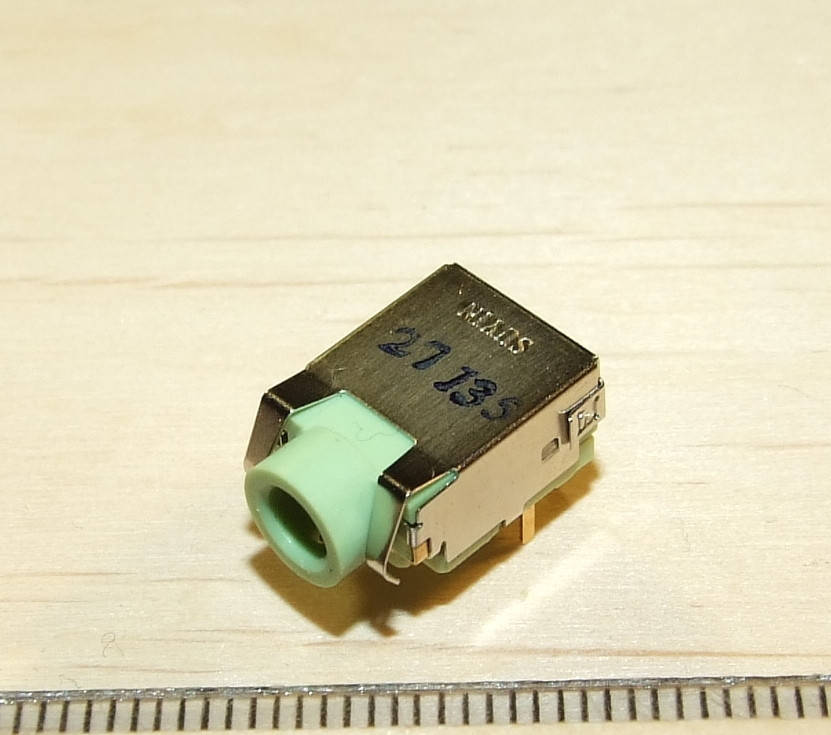 

A030 Аудио разъем гнездо под 3х конт штекер 3,5мм 8PIN Acer Asus Dell Toshiba Emachines Sony Samsung HP Lenovo