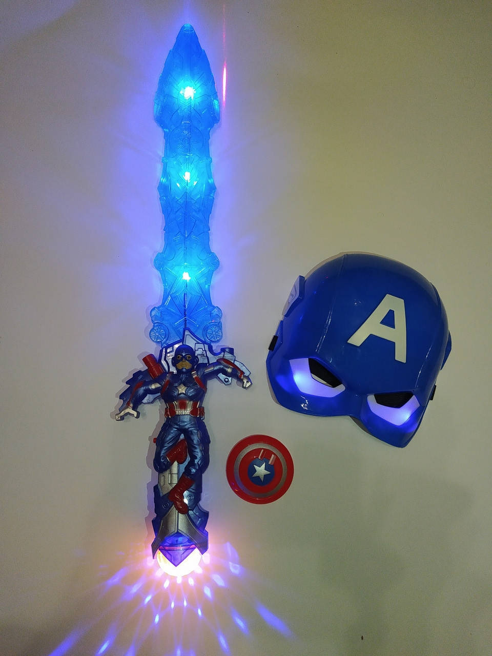 

Игровой набор Капитана Америки Captain America со светом