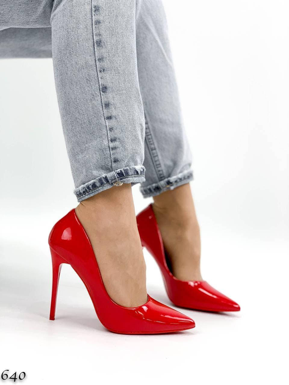 

Туфли женские на каблуке цвет красные эко-лак 37,38,39р, Красный