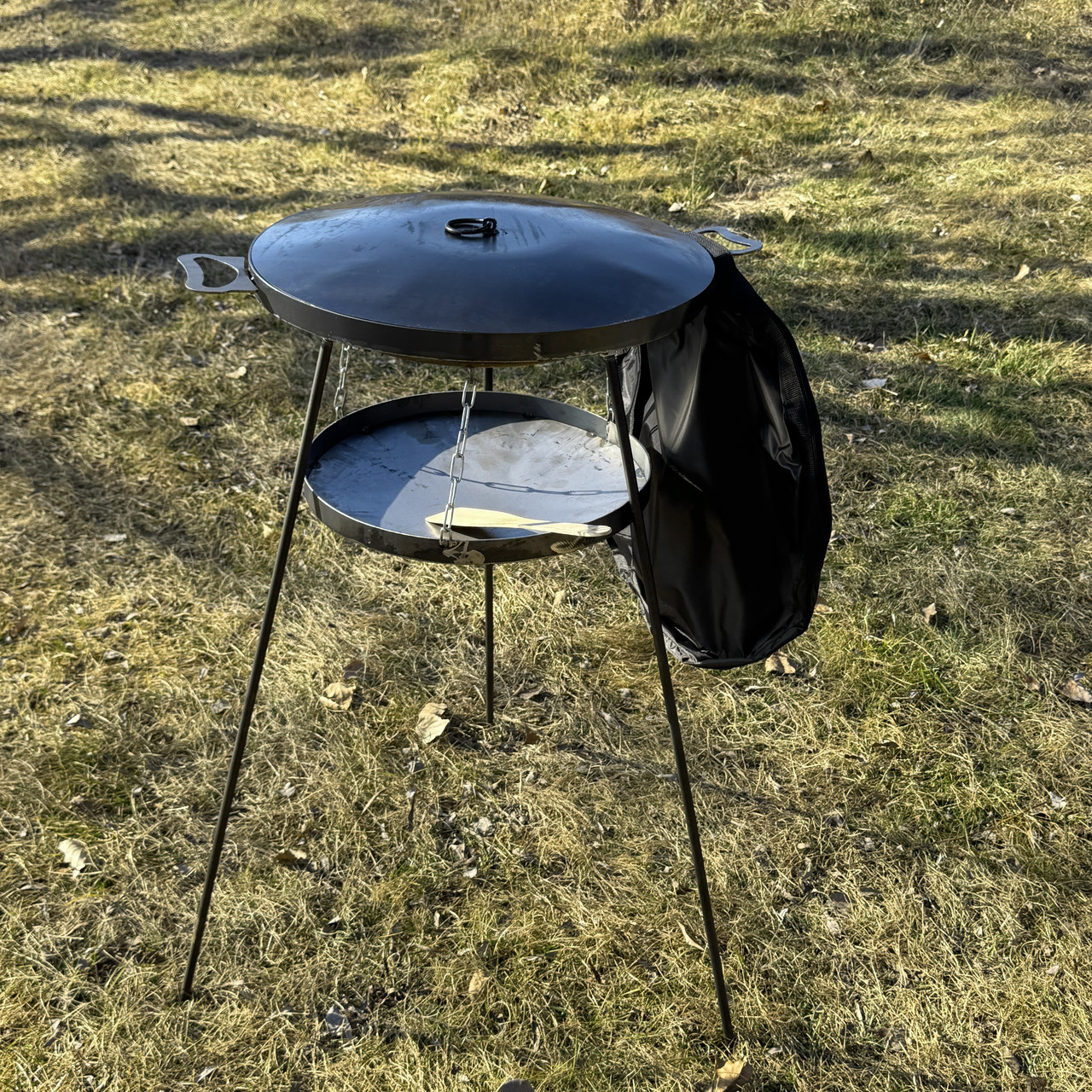 Сковорода з диска 50 см із кришкою та підставкою для вогню розбірних ногах 1м та чохолом