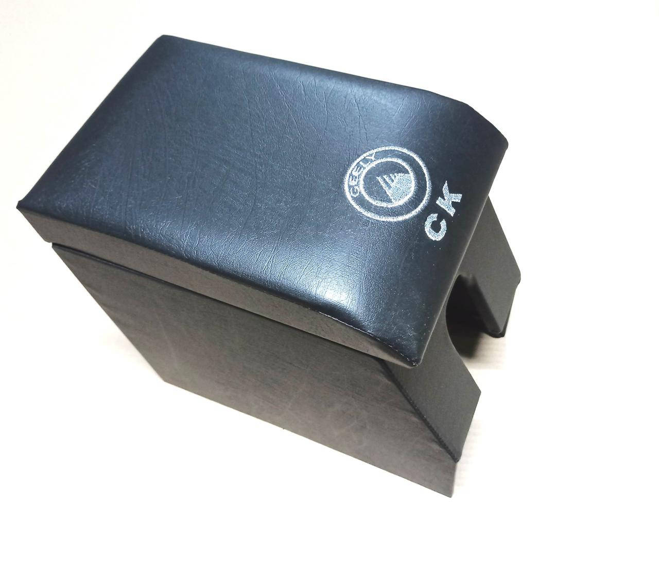 

Подлокотник Geely CK черный