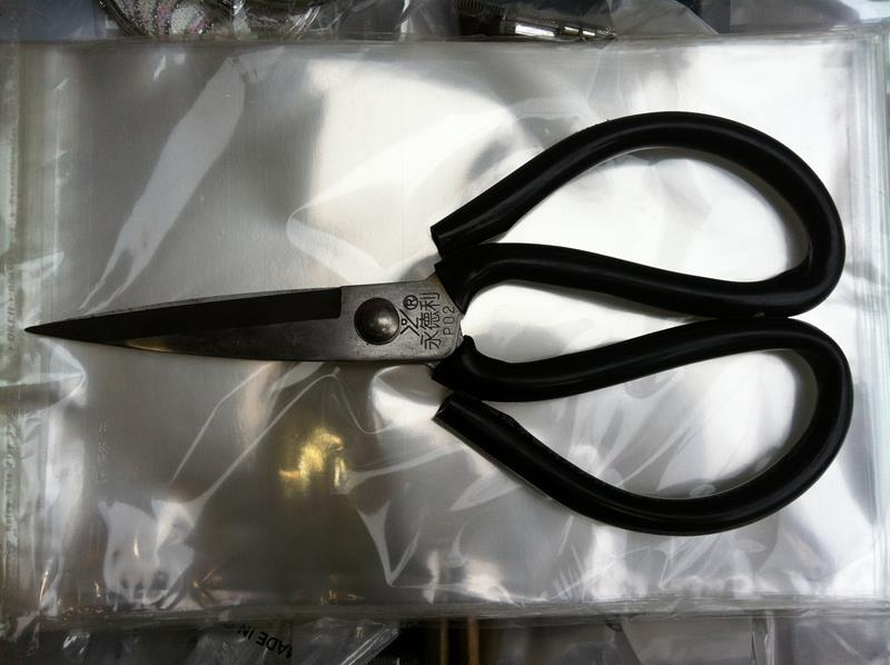 

Ножницы бытовые цельнометаллические большие ручки №4